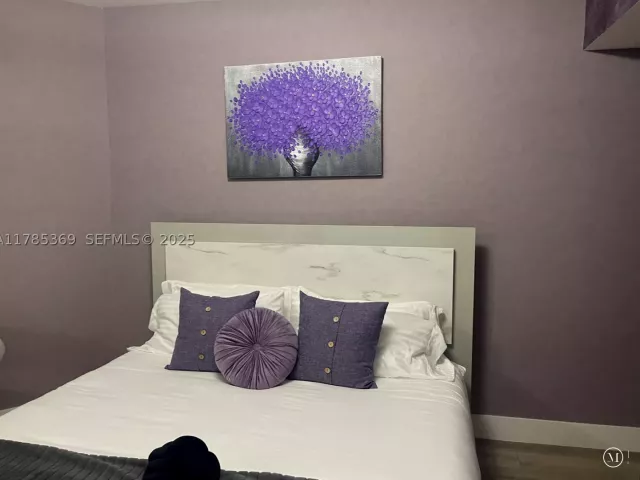 3-bedroom condo for rent in Hollywood - 3101 S Ocean Dr 1707 - MondialRealty