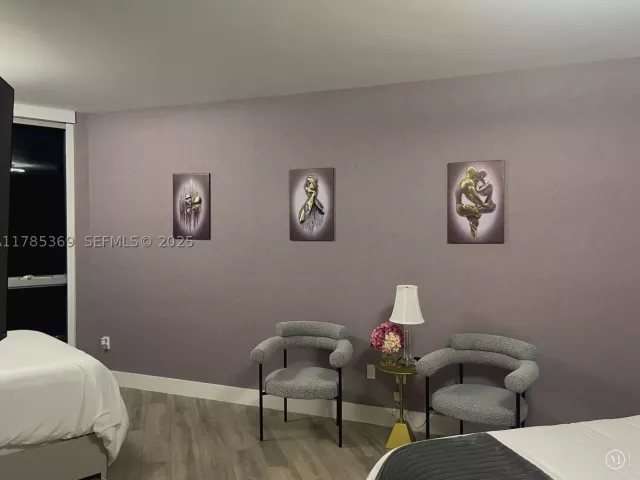 3-bedroom condo for rent in Hollywood - 3101 S Ocean Dr 1707 - MondialRealty