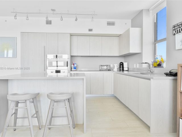 Apartment for rent  Unit #T3609 - photo 5971734