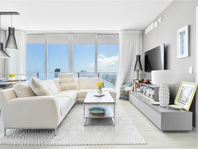 Apartment for rent  Unit #T3609 - photo 5971737