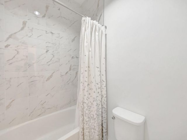 Home for rent at 17624 SW 149th Pl - photo 5969246