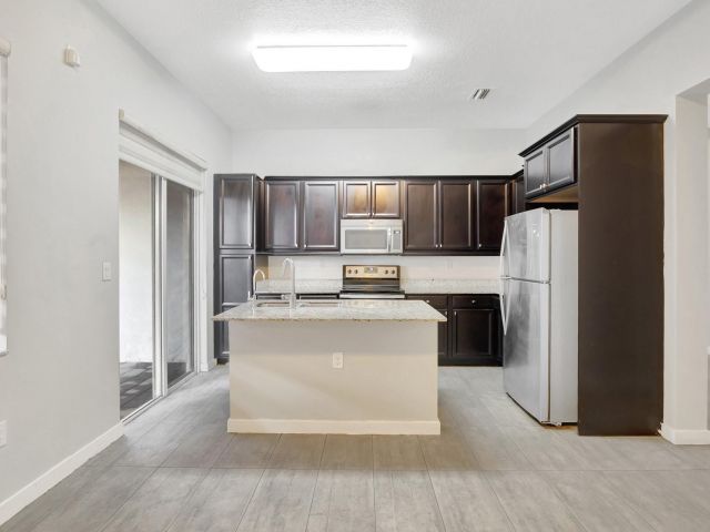 Home for rent at 17624 SW 149th Pl - photo 5969262