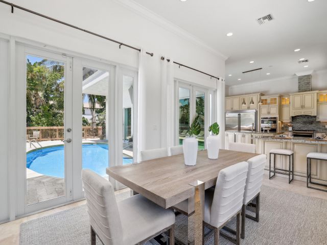 Home for sale at 1030 Rhodes Villa Avenue - photo 5878037