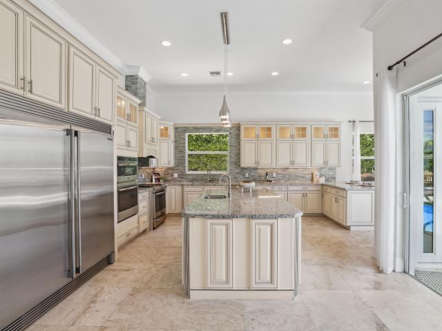 Home for sale at 1030 Rhodes Villa Avenue - photo 5878043