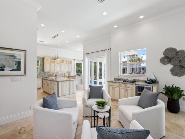 Home for sale at 1030 Rhodes Villa Avenue - photo 5878045