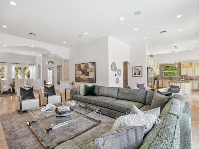 Home for sale at 1030 Rhodes Villa Avenue - photo 5878046