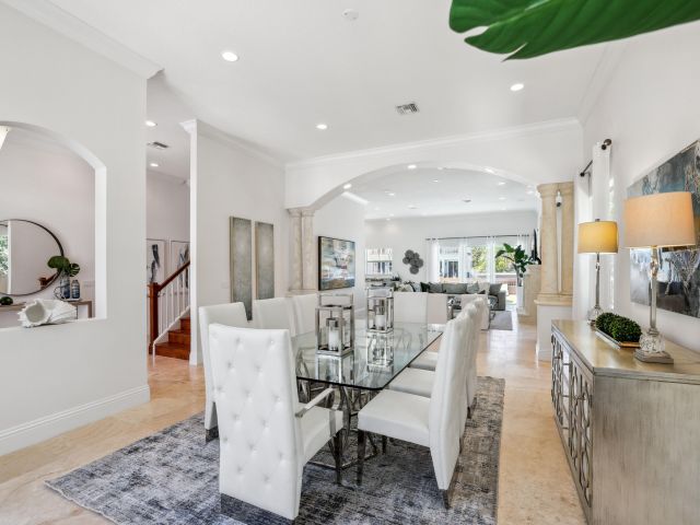 Home for sale at 1030 Rhodes Villa Avenue - photo 5878049