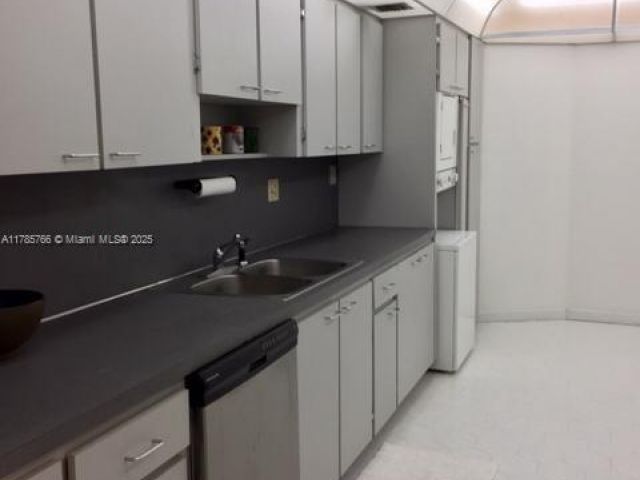 Apartment for sale  Unit #B804 - photo 5900557