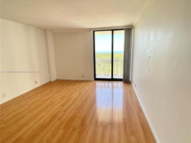 Apartment for sale  Unit #B804 - photo 5900560