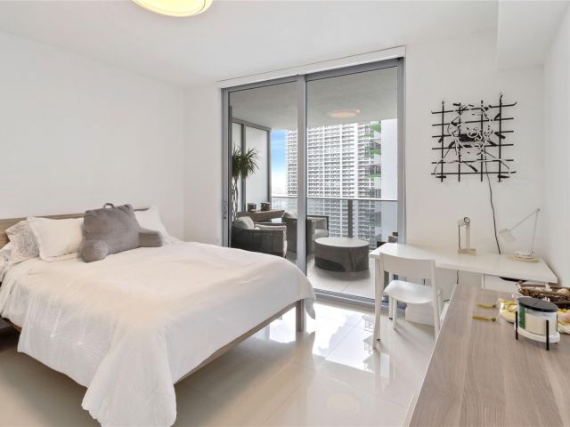 Apartment for rent  Unit #2010 - photo 5958611