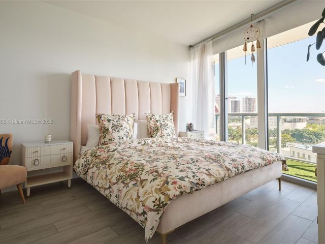 Apartment for sale  Unit #1009 - photo 5921184