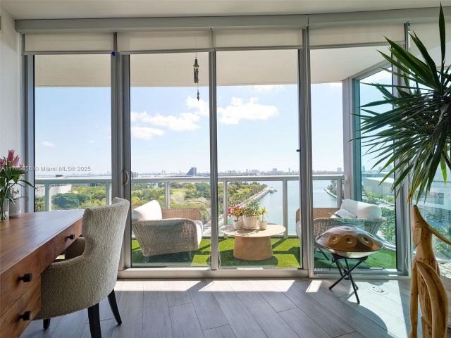 Apartment for sale  Unit #1009 - photo 5921187