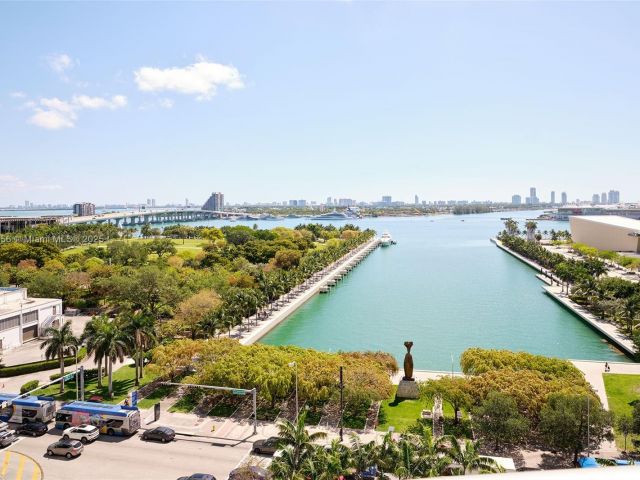 Apartment for sale  Unit #1009 - photo 5921190