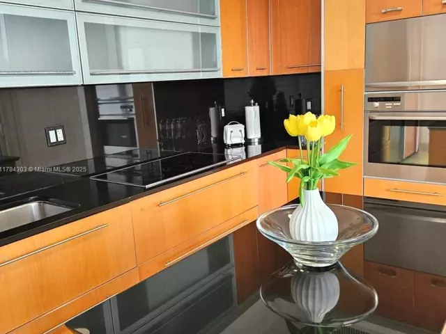 Apartment for sale  Unit #405 - photo 5898958