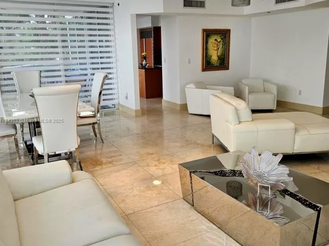 Apartment for sale  Unit #405 - photo 5898959