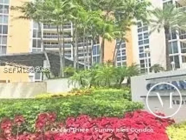 3-bedroom condo for sale in Sunny Isles Beach - 18911 Collins Ave 405 - MondialRealty