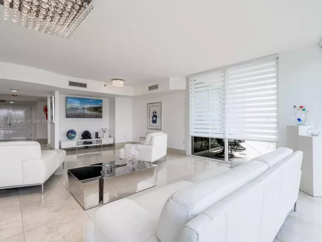 Apartment for sale  Unit #405 - photo 5898955