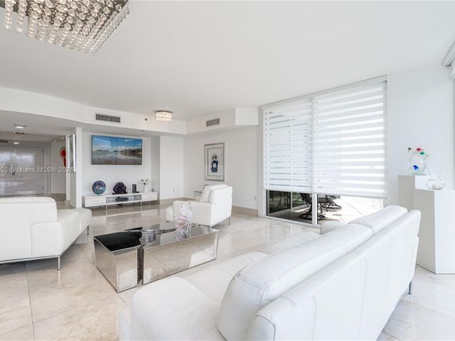 Apartment for sale  Unit #405 - photo 5898955