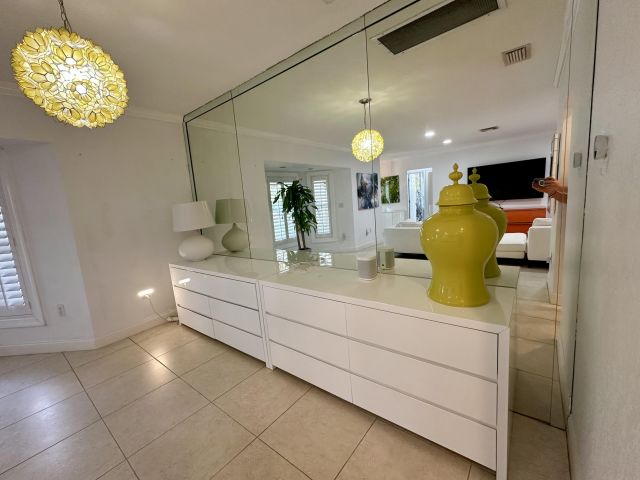 Home for rent at 801 NW 6th Drive - photo 5954186