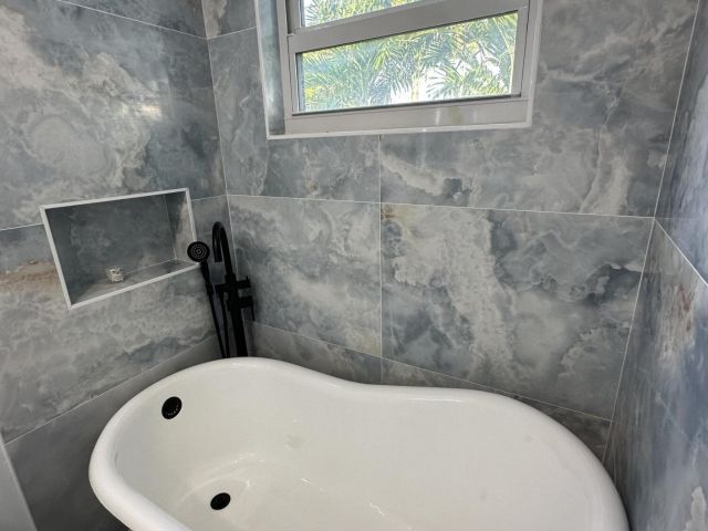 Home for rent at 801 NW 6th Drive - photo 5954194