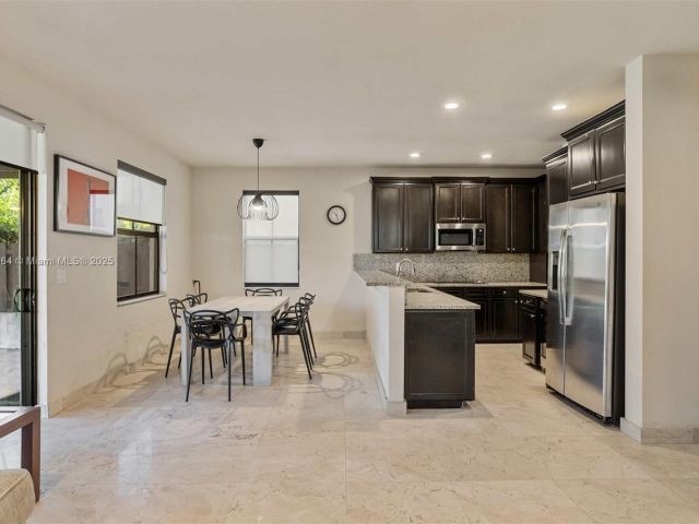 Home for sale at 10075 NW 86th Ter - photo 5859555