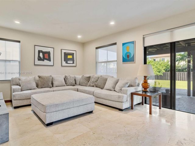 Home for sale at 10075 NW 86th Ter - photo 5859556