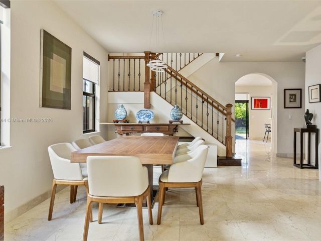 Home for sale at 10075 NW 86th Ter - photo 5859567