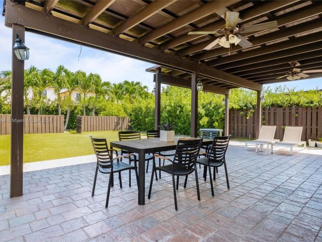 Home for sale at 10075 NW 86th Ter - photo 5859570