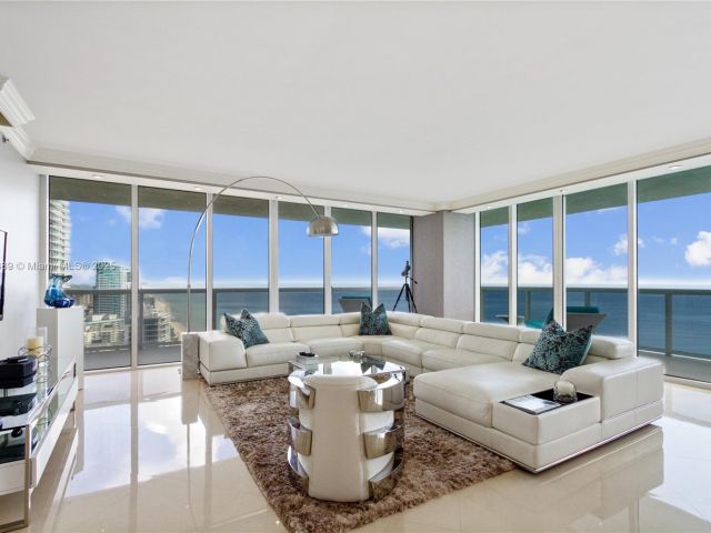 Apartment for rent  Unit #3401 - photo 5899604