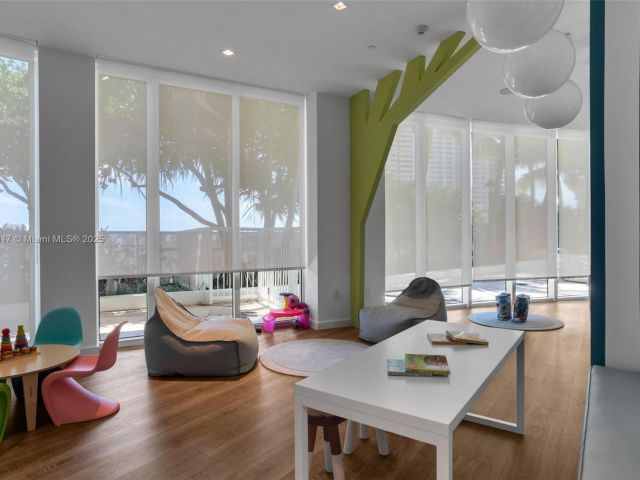 Apartment for sale  Unit #1704 - photo 5975097