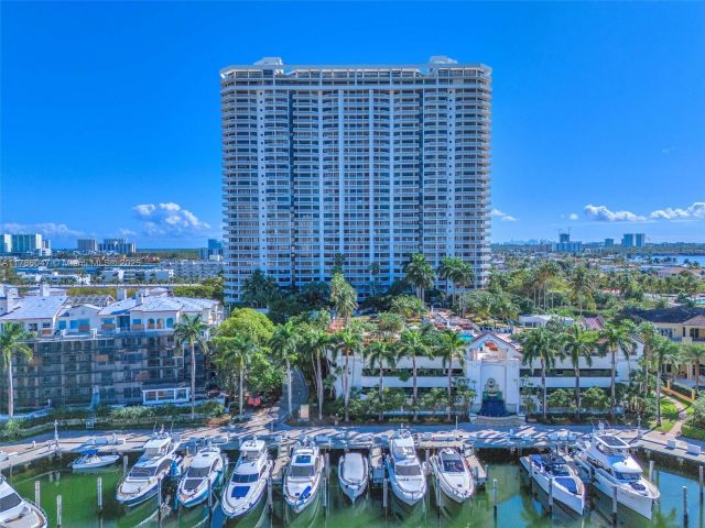 Apartment for sale  Unit #1704 - photo 5975105