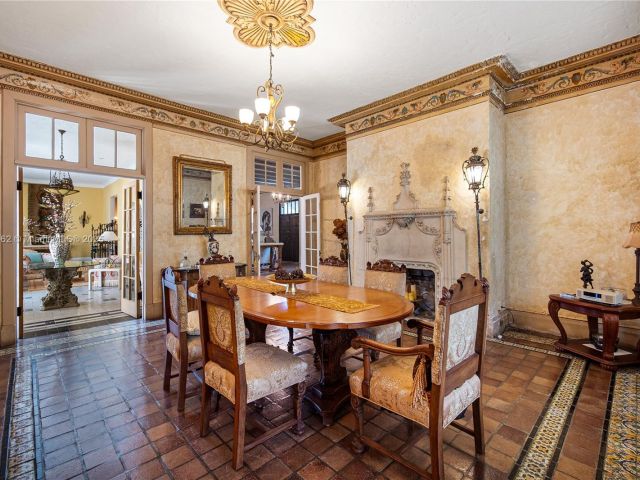 Home for sale at 8447 E Dixie Hwy - photo 6009343