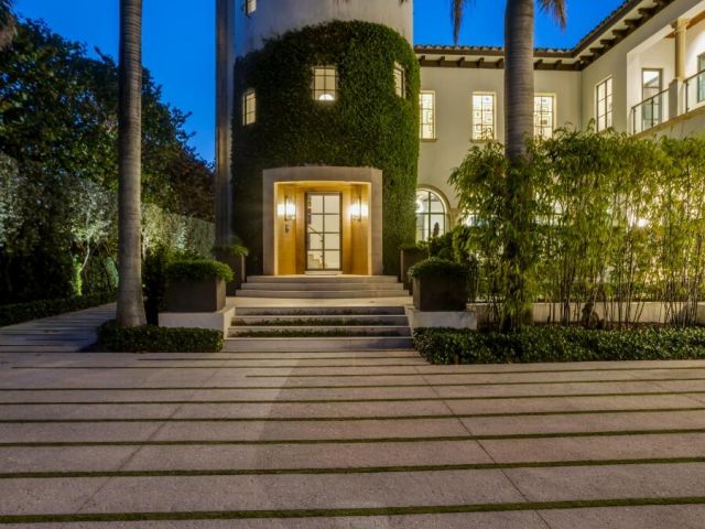 Home for sale at 410 N Ocean Boulevard - photo 5968258