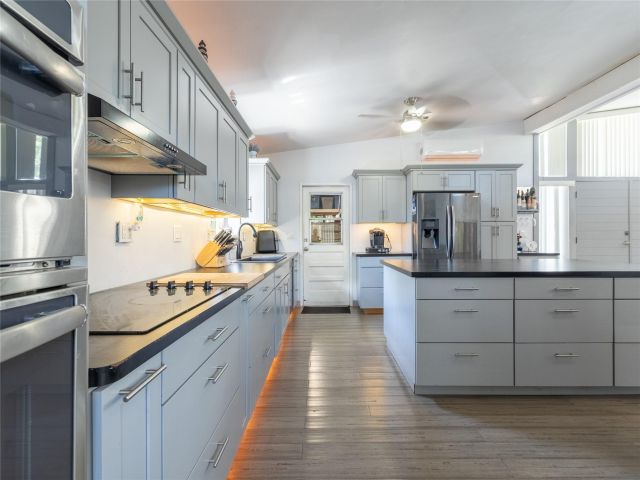 Home for sale at 3141 Riverland Rd - photo 6056001