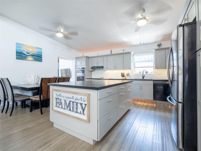 Home for sale at 3141 Riverland Rd - photo 6056004