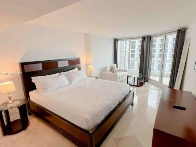 Apartment for rent  Unit #A-2741 - photo 5858268