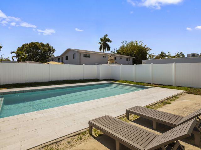 Home for sale at 1640 Washinghton Street - photo 5938422