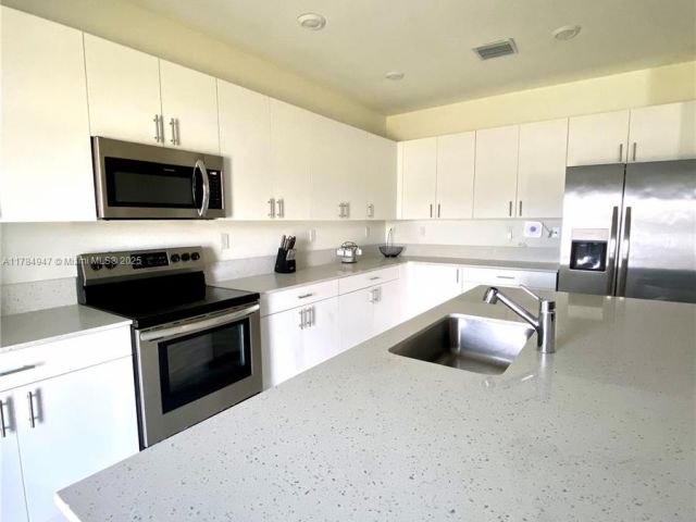 Home for sale at 16715 SW 292nd Ter - photo 5870856