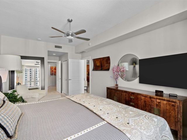 Apartment for sale  Unit #GPH50 - photo 5901307
