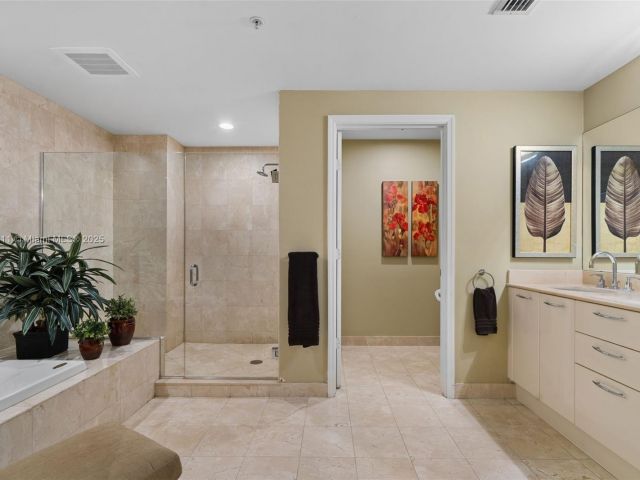 Apartment for sale  Unit #GPH50 - photo 5901311