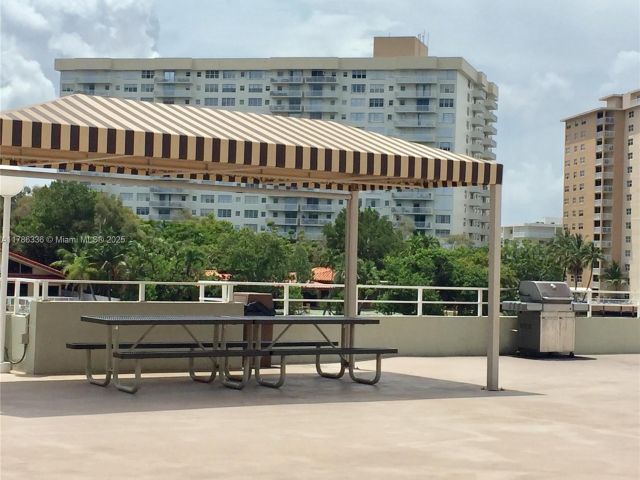 Apartment for rent  Unit #4L - photo 5901193