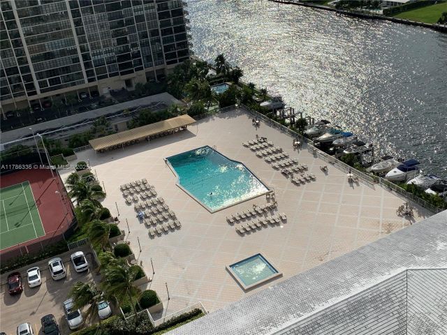 Apartment for rent  Unit #4L - photo 5901194