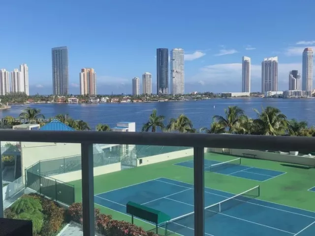 Apartment for rent  Unit #712 - photo 5905306