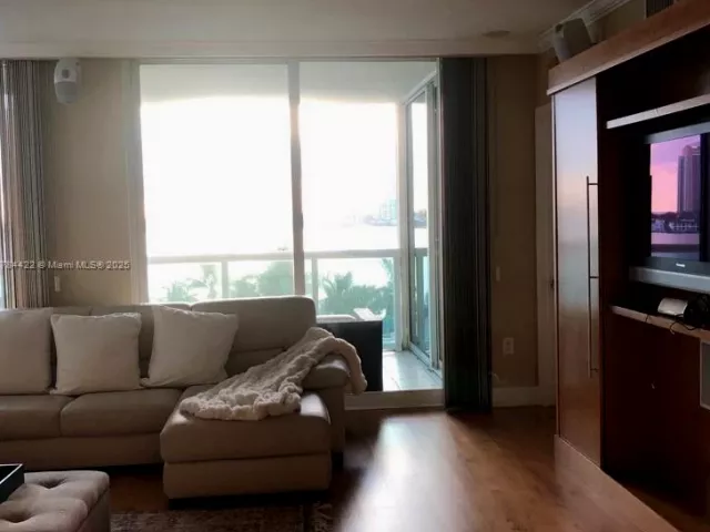 Apartment for rent  Unit #712 - photo 5905290