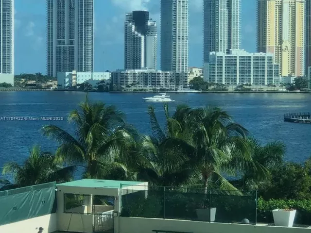 Apartment for rent  Unit #712 - photo 5905291