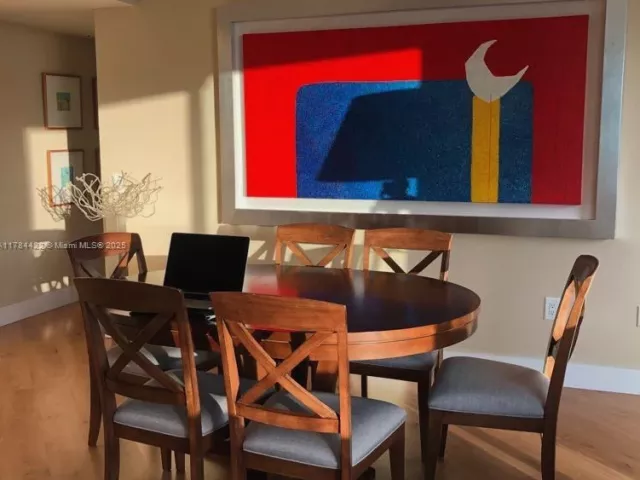 Apartment for rent  Unit #712 - photo 5905295