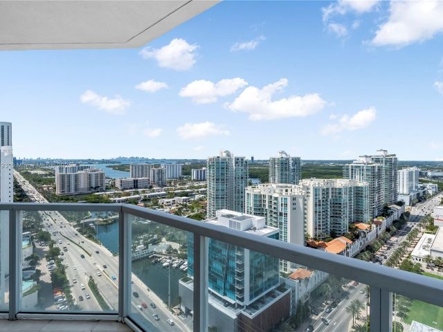 Apartment for sale  Unit #3107 - photo 5922059