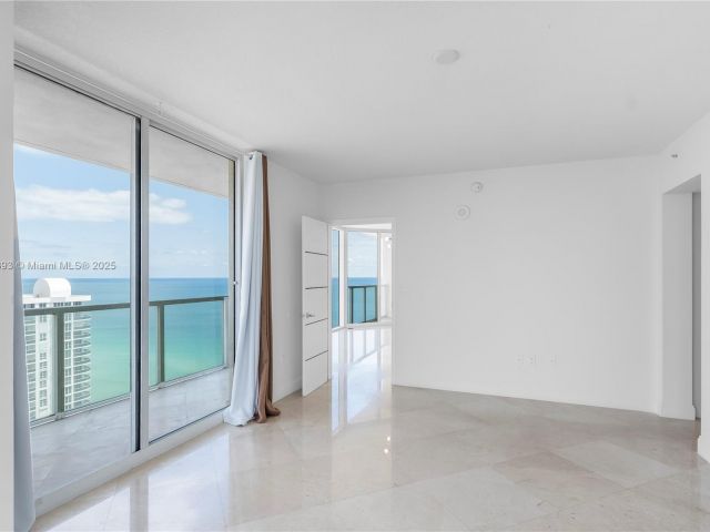 Apartment for sale  Unit #3107 - photo 5922064