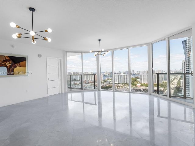 Apartment for sale  Unit #3107 - photo 5922071