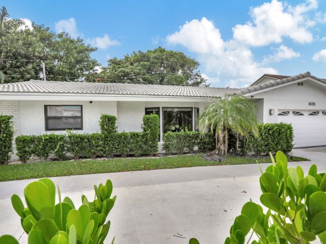 Home for rent at 1035 NW 5th Ave - photo 5941859